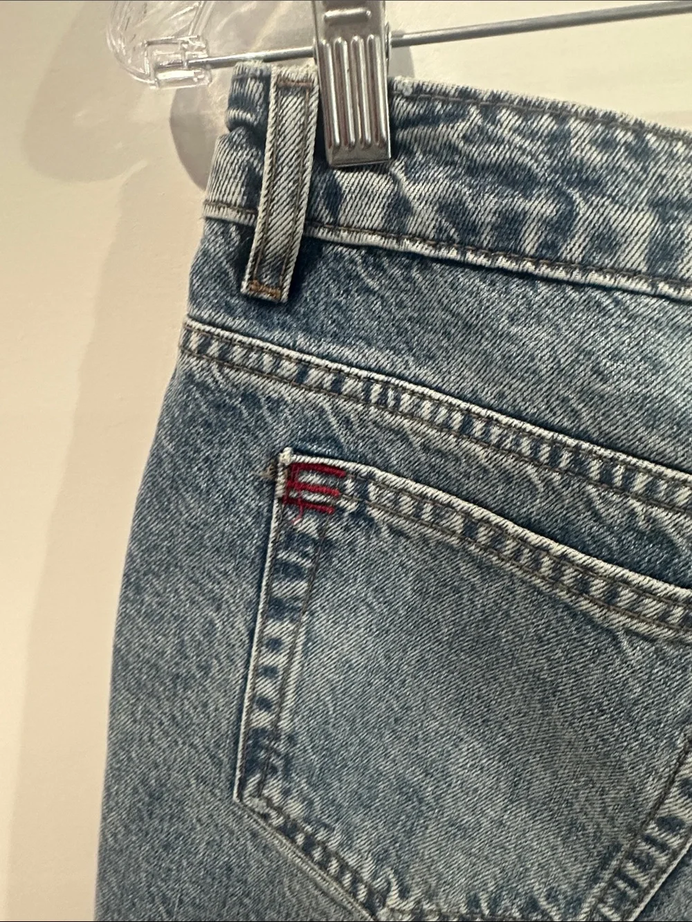 BDG Tori Mid Rise Cutoff Jort Size 26